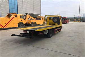 沅江非事故拖车